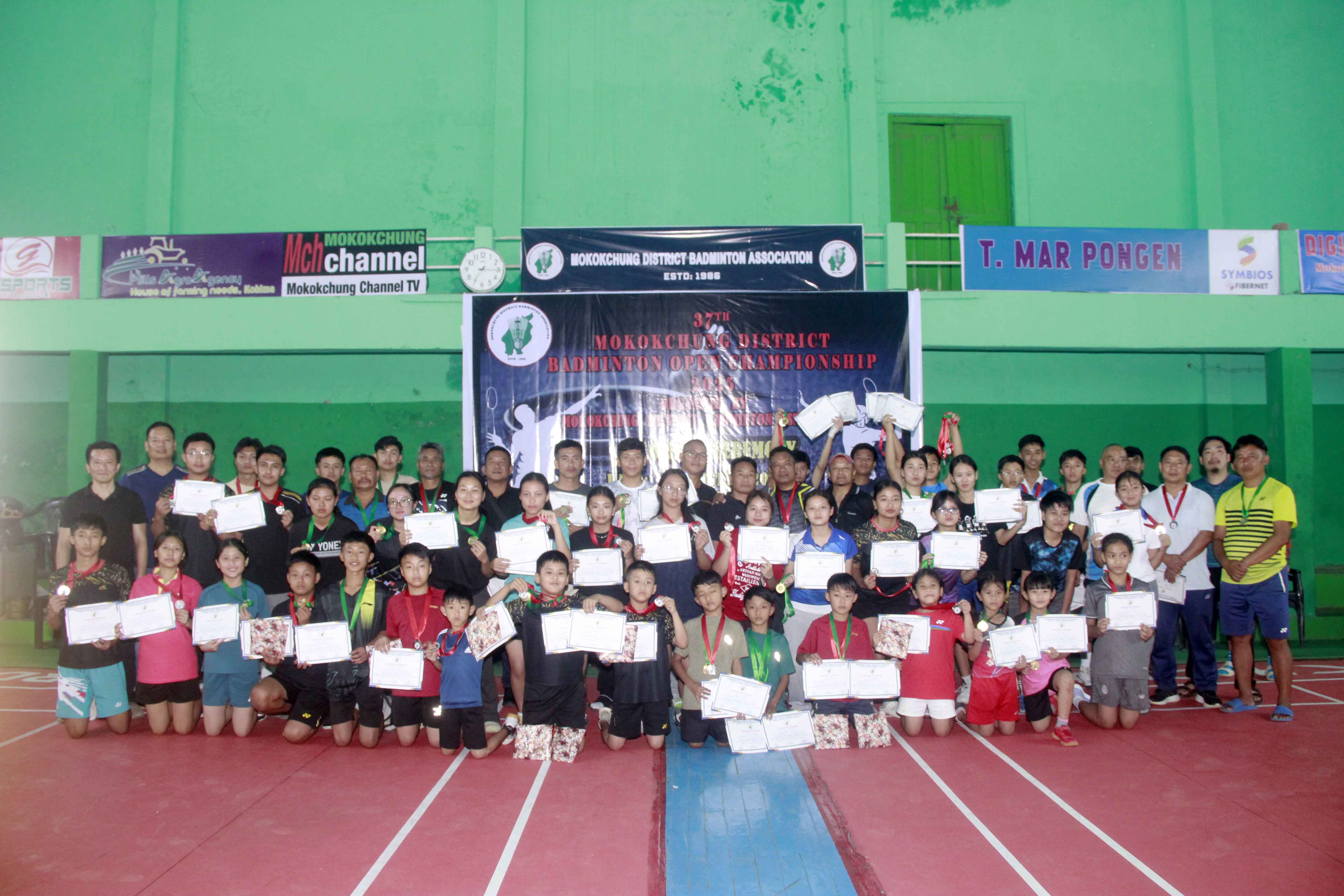 BADMINTON
